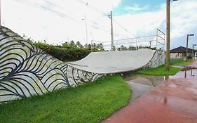 Flat piscina/academia/campo de futebol-Muro Alto